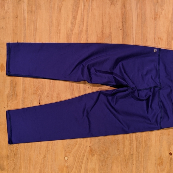 Fabletics Salar Capri - Picture 3 of 3